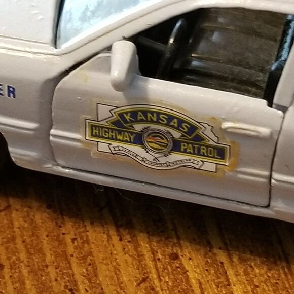 Kansas Highway Patrol Road Champs die cast police car 1:43 scale - Picture 8 of 11